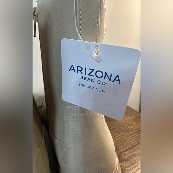 Arizona Womens Queen Block Heel Combat Boots NWT Size 10 and 9.5 - Picture 5 of 7